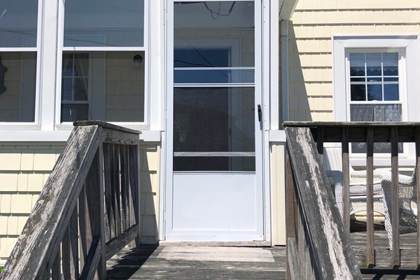 Rhode Island seaside front door installation