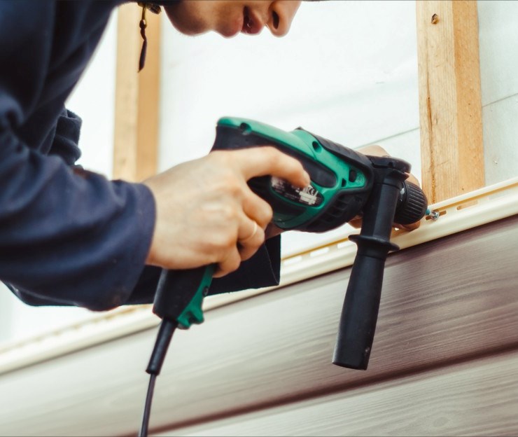 Siding repair contractor in East Lyme